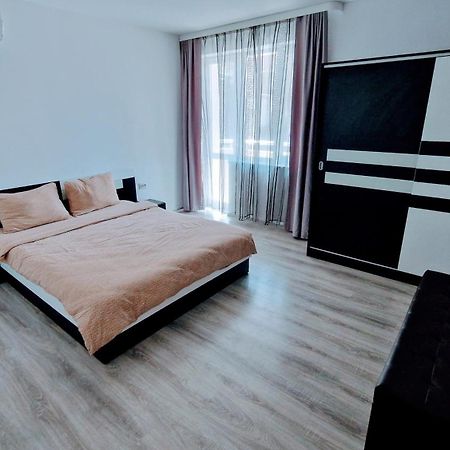 Water House Apartman Sumen Kültér fotó