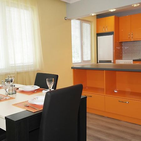 Water House Apartman Sumen Kültér fotó