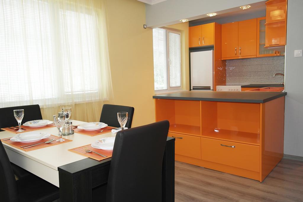 Water House Apartman Sumen Kültér fotó